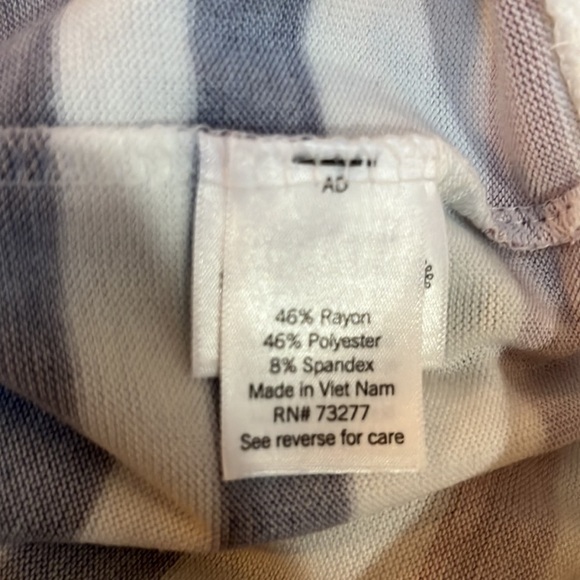 Sonoma “The Supersoft Crewneck’ white multi-stripe sweater size small - Picture 5 of 5